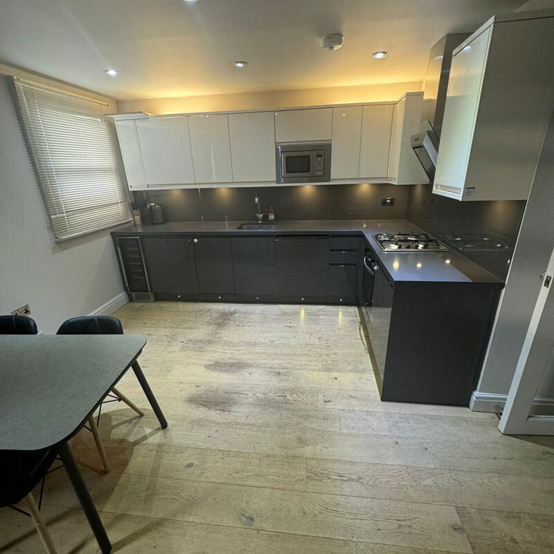 Ladbroke Grove Kitchen and Table